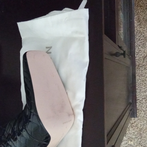 NEW Good American booties size 7 black croc texture high heel glossy finish - Picture 3 of 6